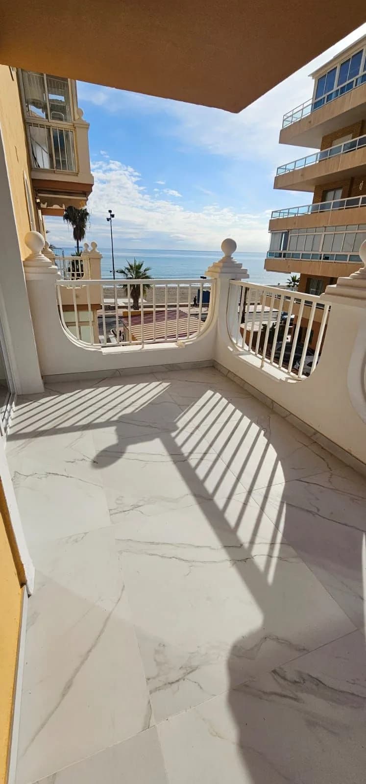 1 Bedroom Middle Floor Apartment for Sale in Fuengirola, Málaga