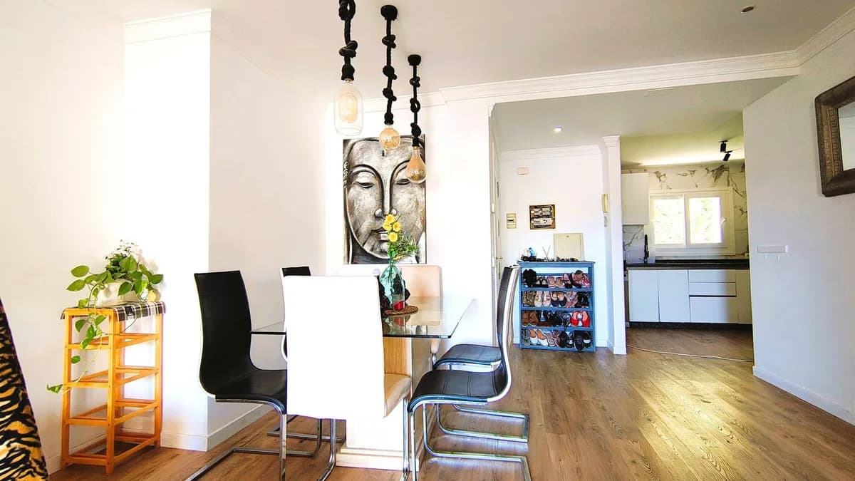 3 Bedroom Middle Floor Apartment for Sale in La Quinta, Málaga - Image 6