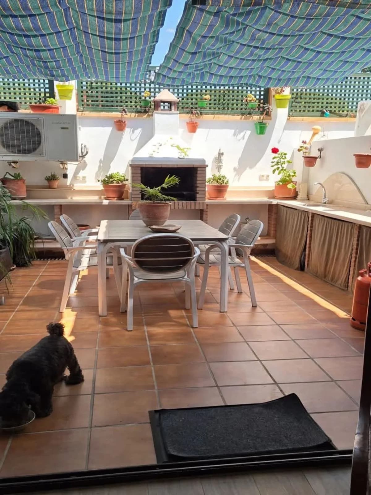 3 Bedroom Townhouse for Sale in Elviria, Málaga - Image 3
