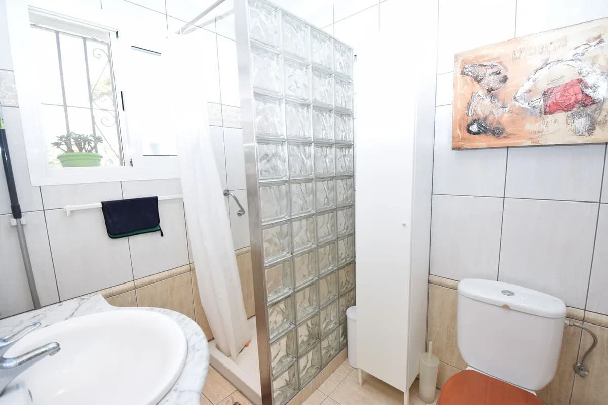 2 Bedroom Top Floor Apartment for Sale in La Cala de Mijas, Málaga - Image 6