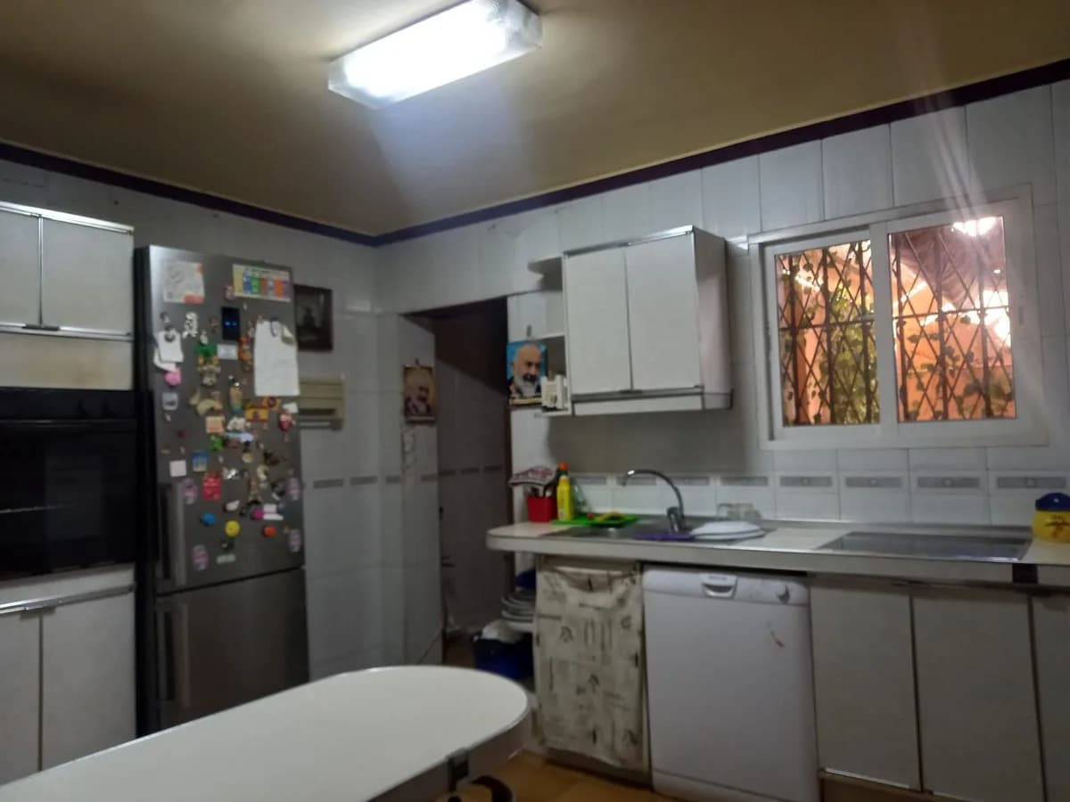 4 Bedroom Townhouse for Sale in Estepona, Málaga - Image 7