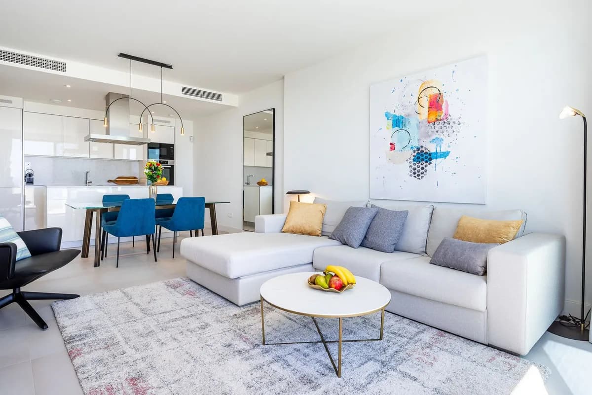 2 Bedroom Middle Floor Apartment for Sale in Mijas, Málaga - Image 6