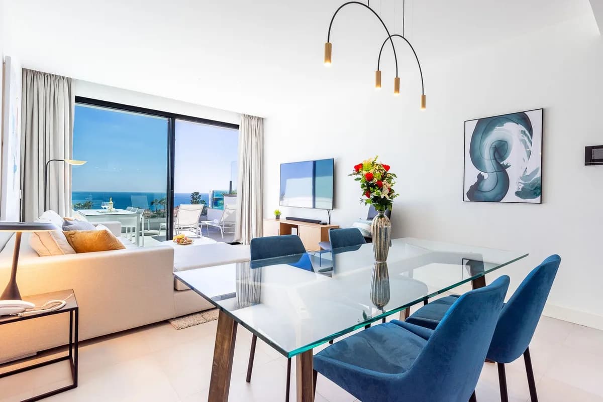2 Bedroom Middle Floor Apartment for Sale in Mijas, Málaga - Image 8