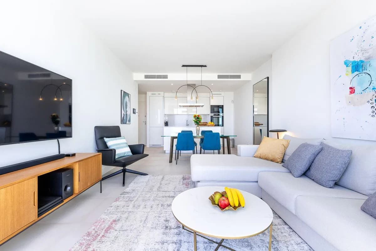 2 Bedroom Middle Floor Apartment for Sale in Mijas, Málaga - Image 9