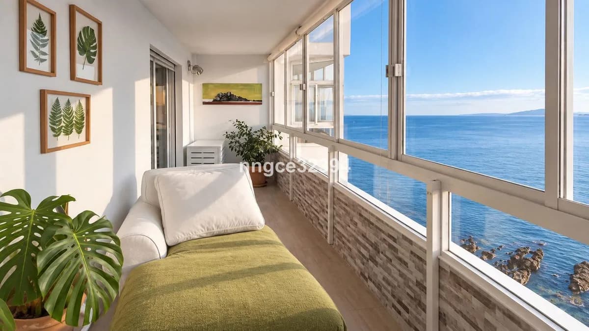 3 Bedroom Top Floor Apartment for Sale in Torreguadiaro, Cádiz - Image 9