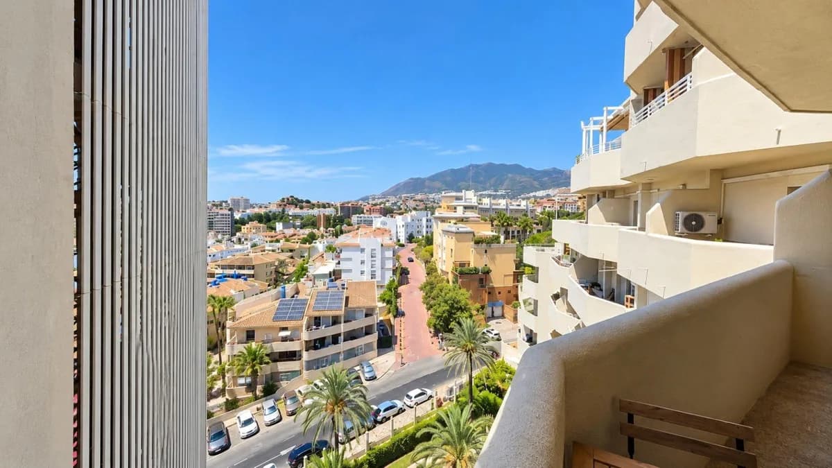1 Bedroom Middle Floor Apartment for Sale in Benalmadena, Málaga - Image 5
