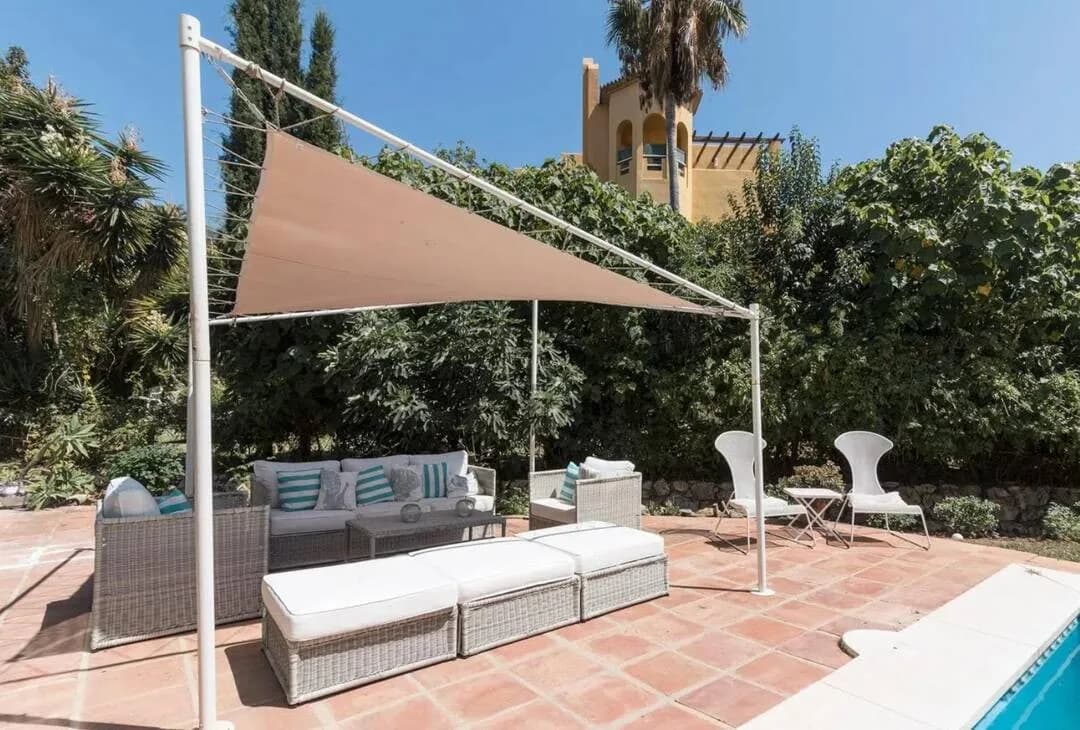 4 Bedroom Townhouse for Sale in Marbella, Málaga - Image 9