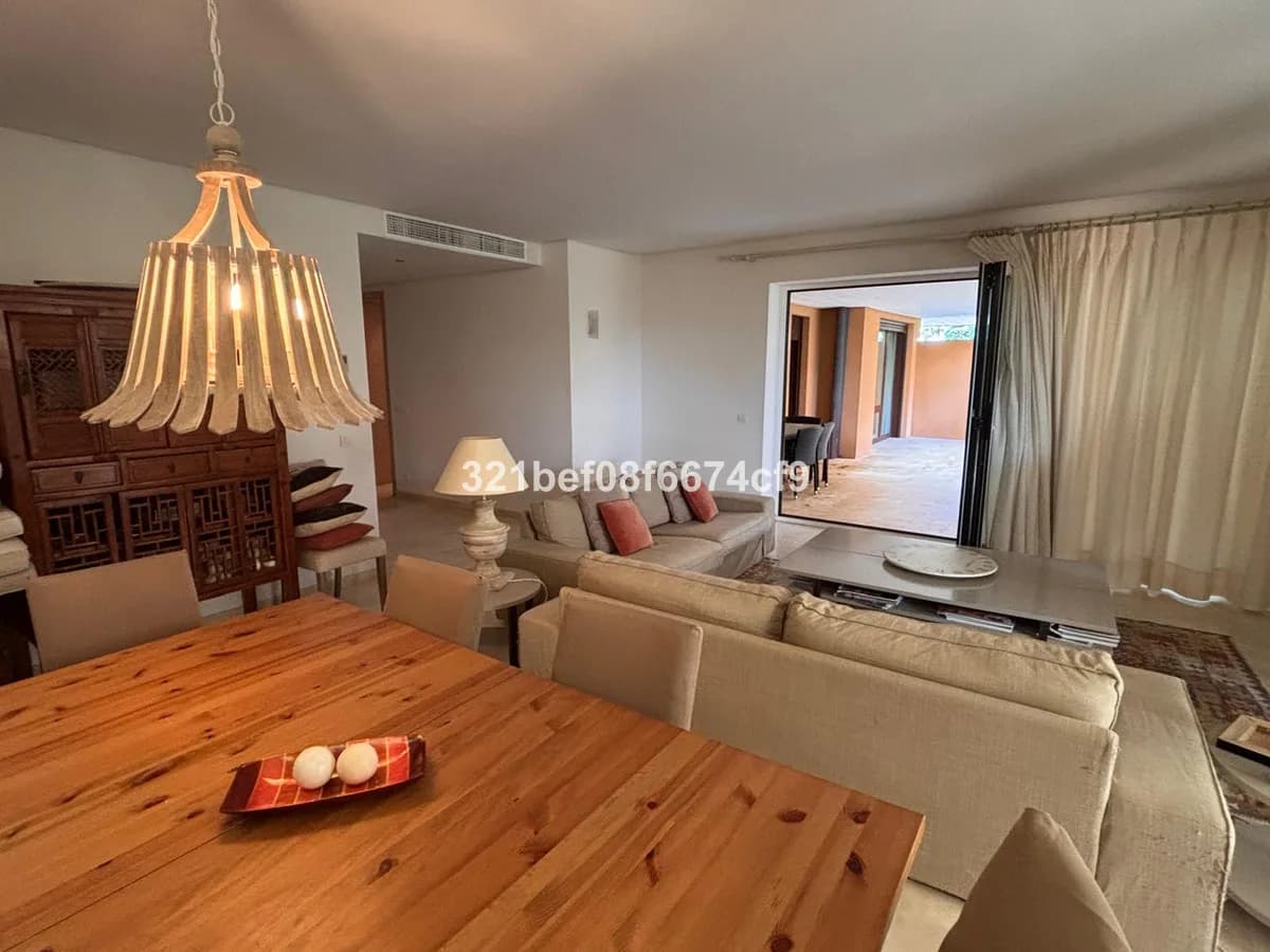 3 Bedroom Ground Floor Apartment for Sale in Sotogrande, Cádiz - Image 6