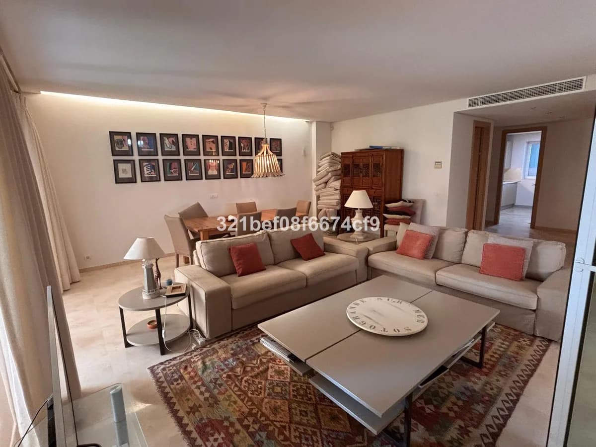 3 Bedroom Ground Floor Apartment for Sale in Sotogrande, Cádiz - Image 7