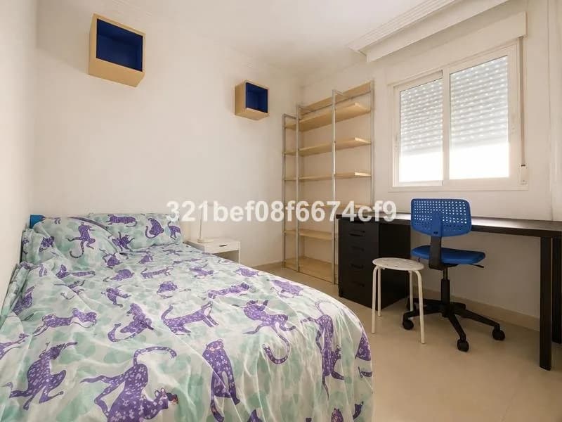 3 Bedroom Ground Floor Apartment for Sale in El Cónsul, Málaga - Image 8