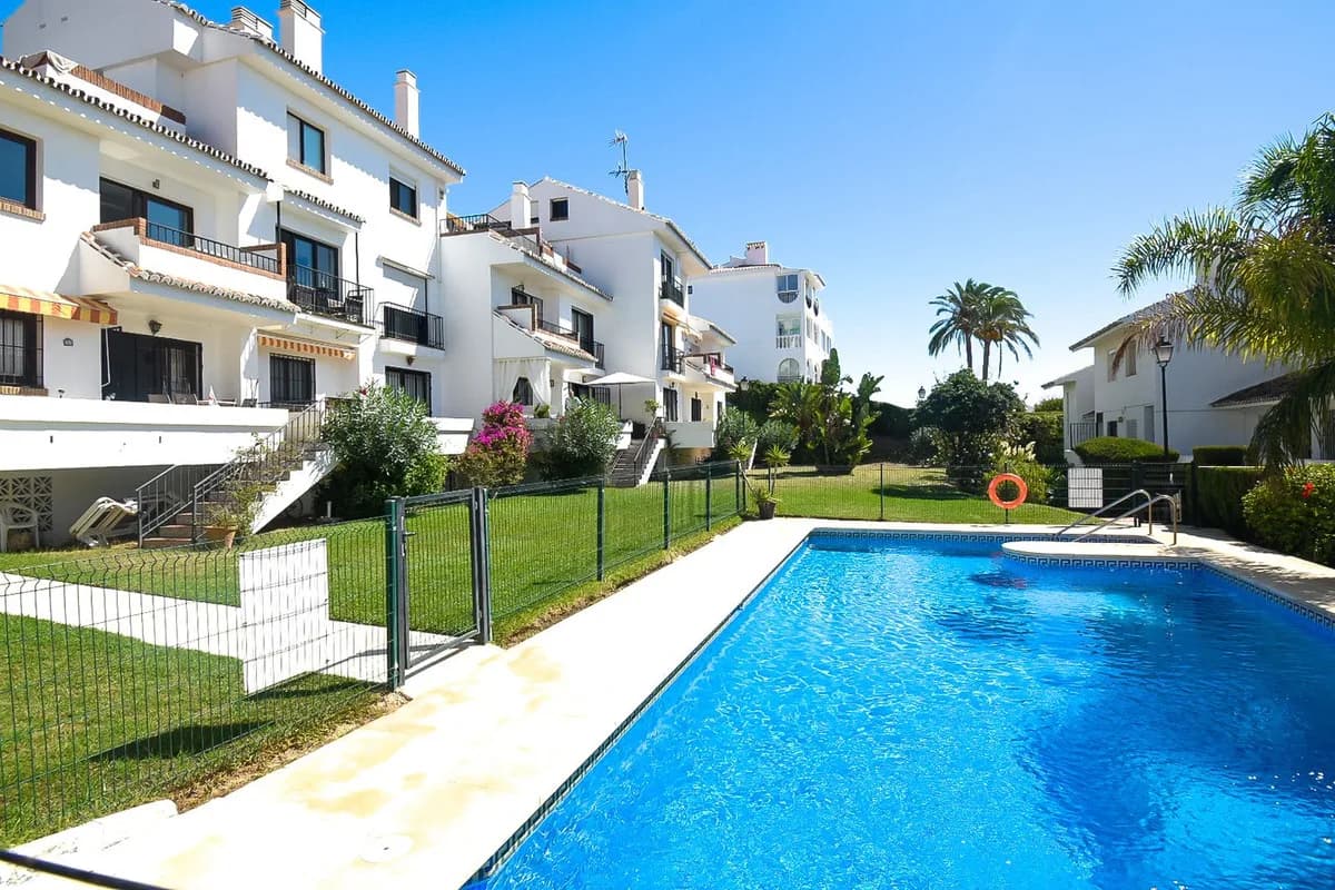 1 Bedroom Ground Floor Apartment for Sale in Riviera del Sol, Málaga - Image 4