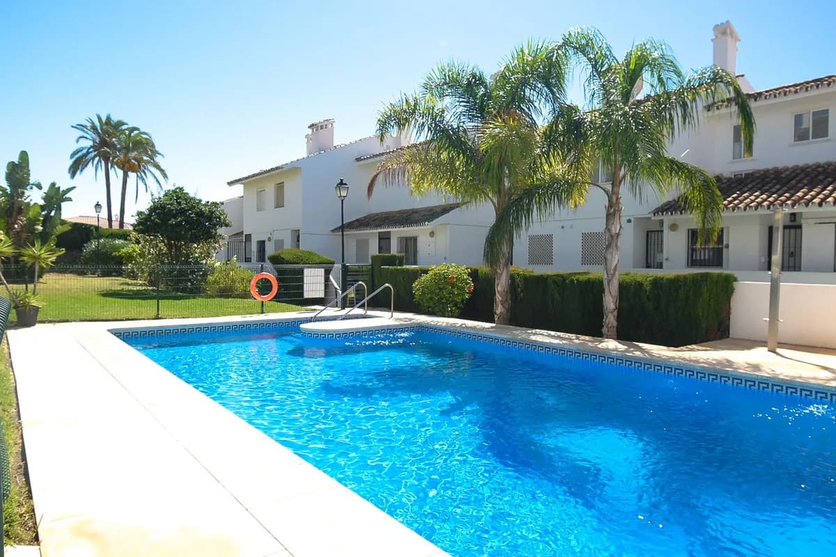 1 Bedroom Ground Floor Apartment for Sale in Riviera del Sol, Málaga - Image 5