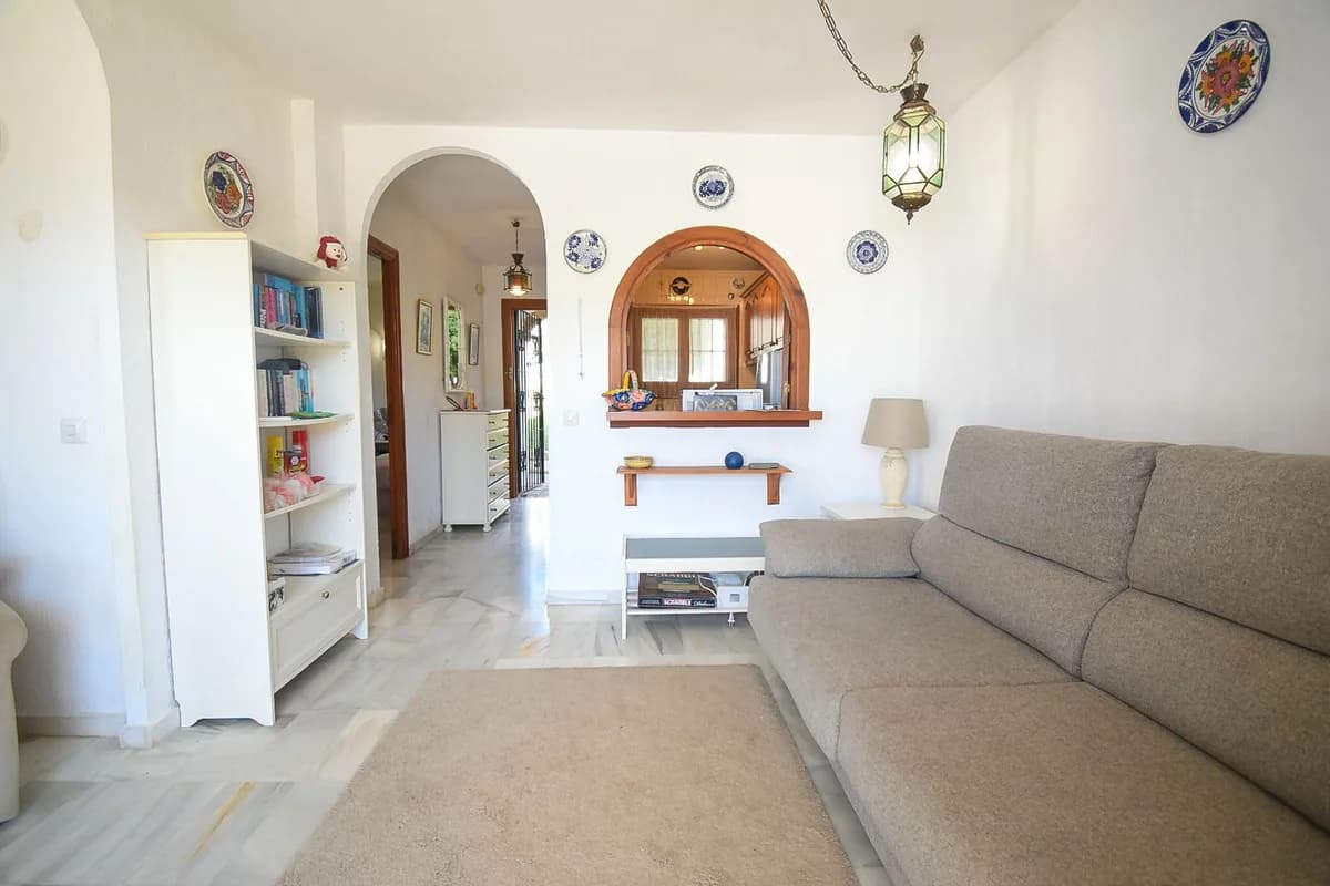 1 Bedroom Ground Floor Apartment for Sale in Riviera del Sol, Málaga - Image 8