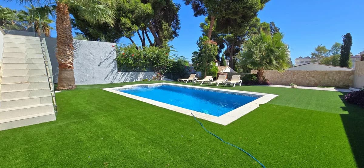 5 Bedroom Detached Villa for Sale in Torremolinos, Málaga - Image 5