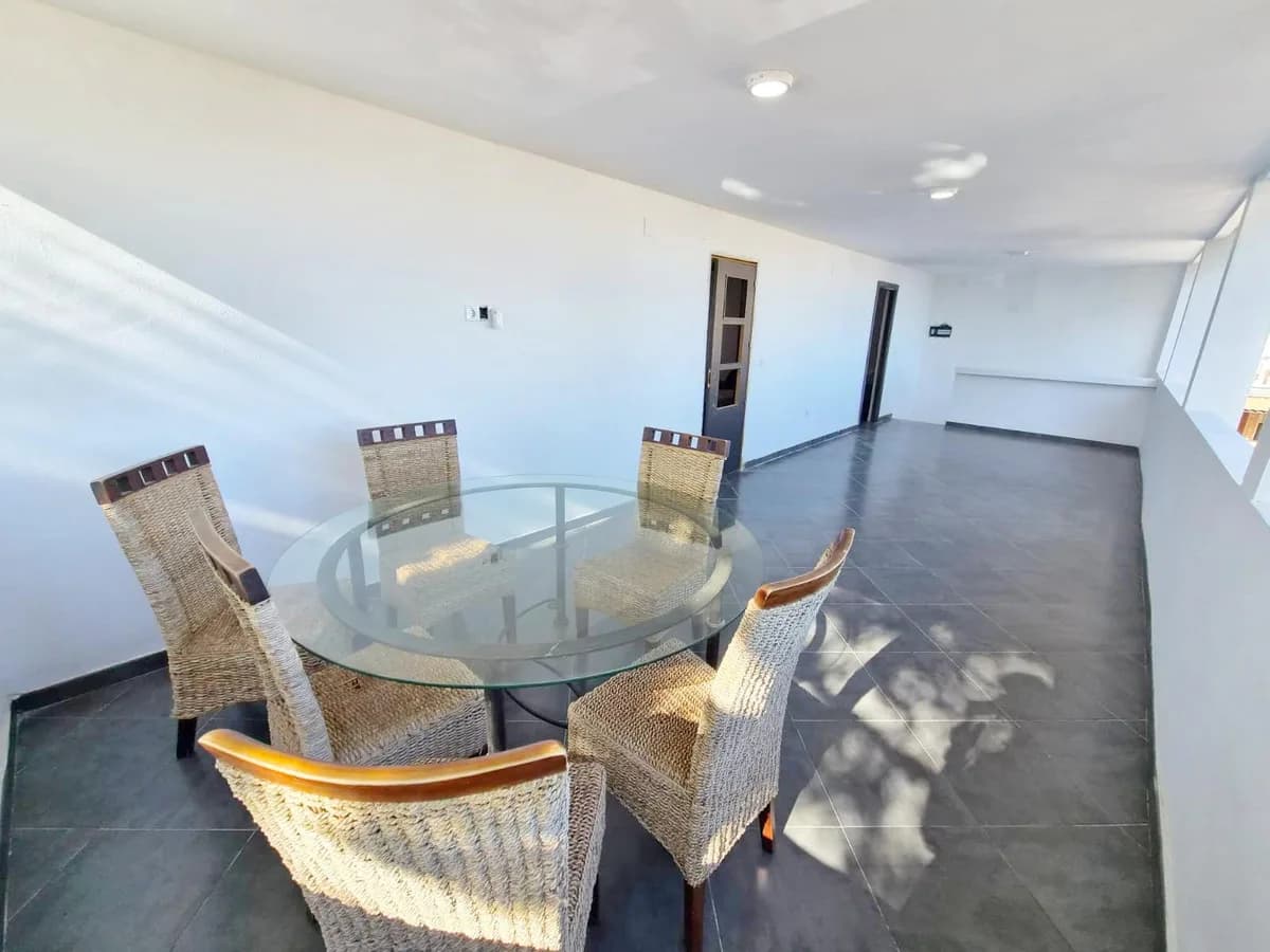 4 Bedroom Detached Villa for Sale in Benalmadena, Málaga - Image 8