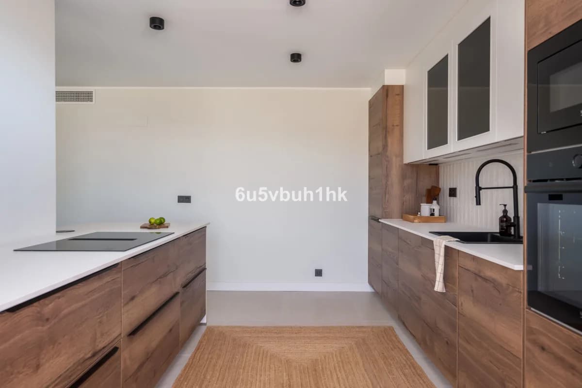 3 Bedroom Penthouse Duplex for Sale in Benalmadena, Málaga - Image 5