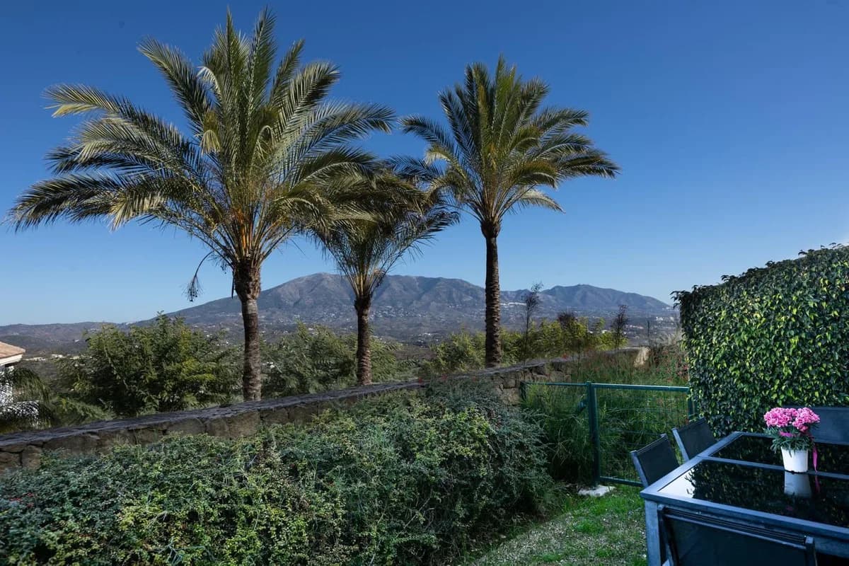 3 Bedroom Semi-Detached House for Sale in Mijas Golf, Málaga - Image 6