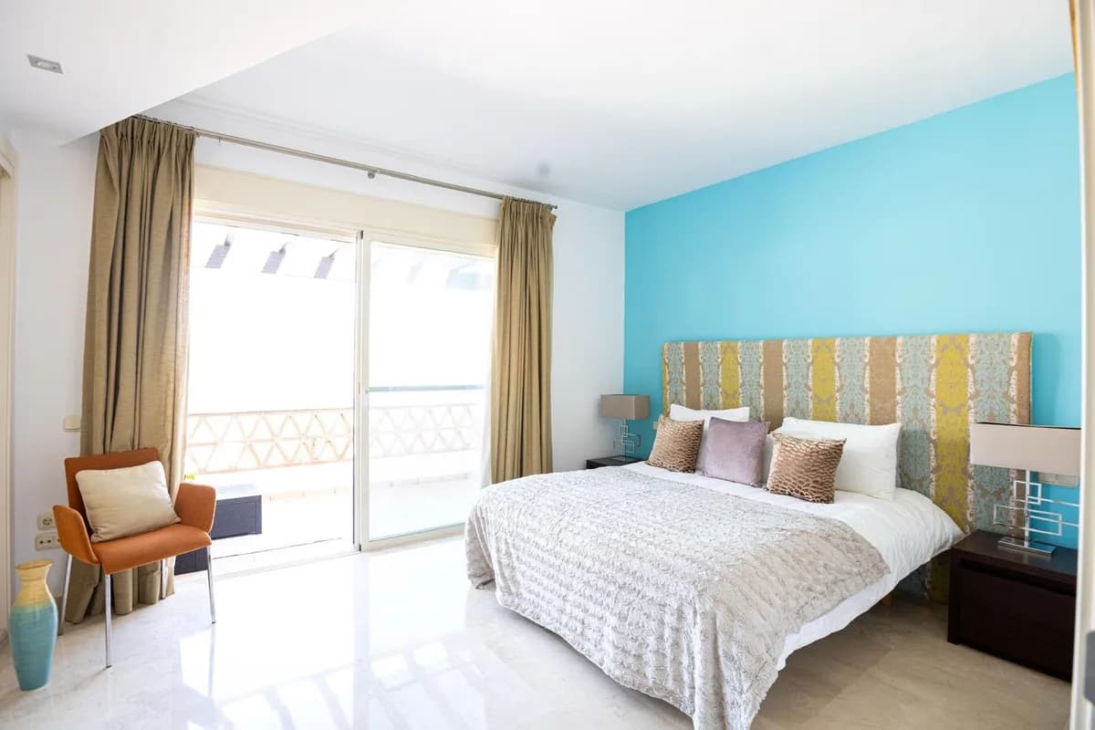 3 Bedroom Semi-Detached House for Sale in Mijas Golf, Málaga - Image 8