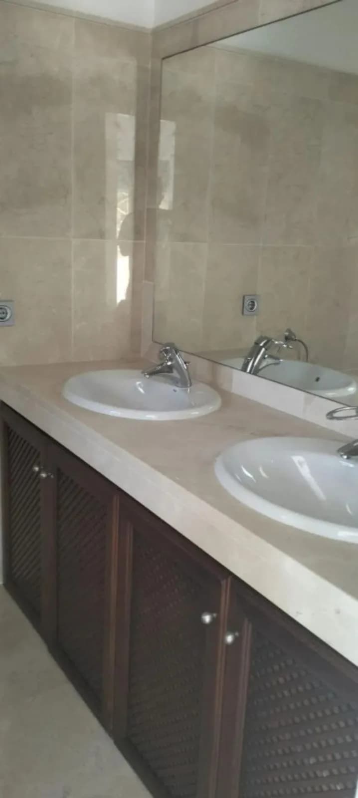 3 Bedroom Middle Floor Apartment for Sale in San Roque, Cádiz - Image 7