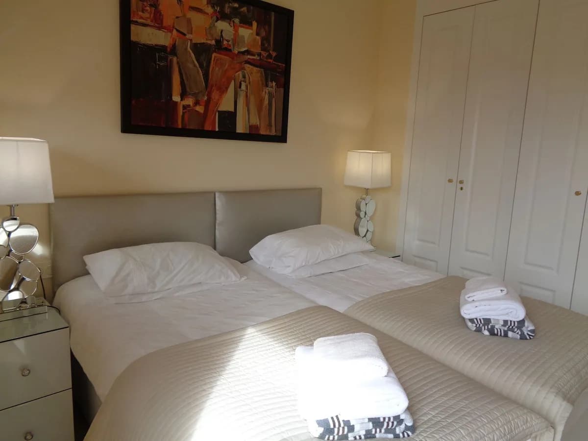 3 Bedroom Penthouse for Sale in La Duquesa, Málaga - Image 9