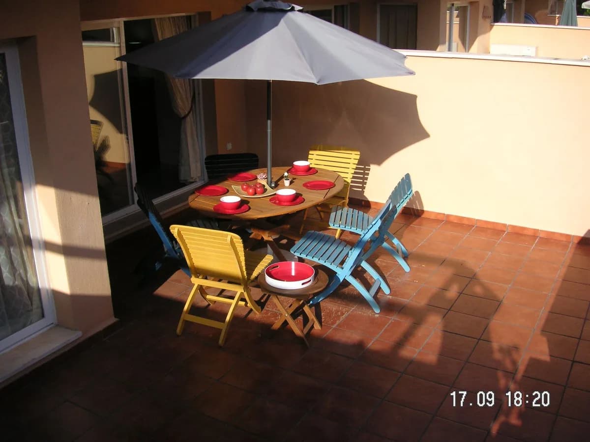 2 Bedroom Ground Floor Apartment for Sale in Elviria, Málaga - Image 3
