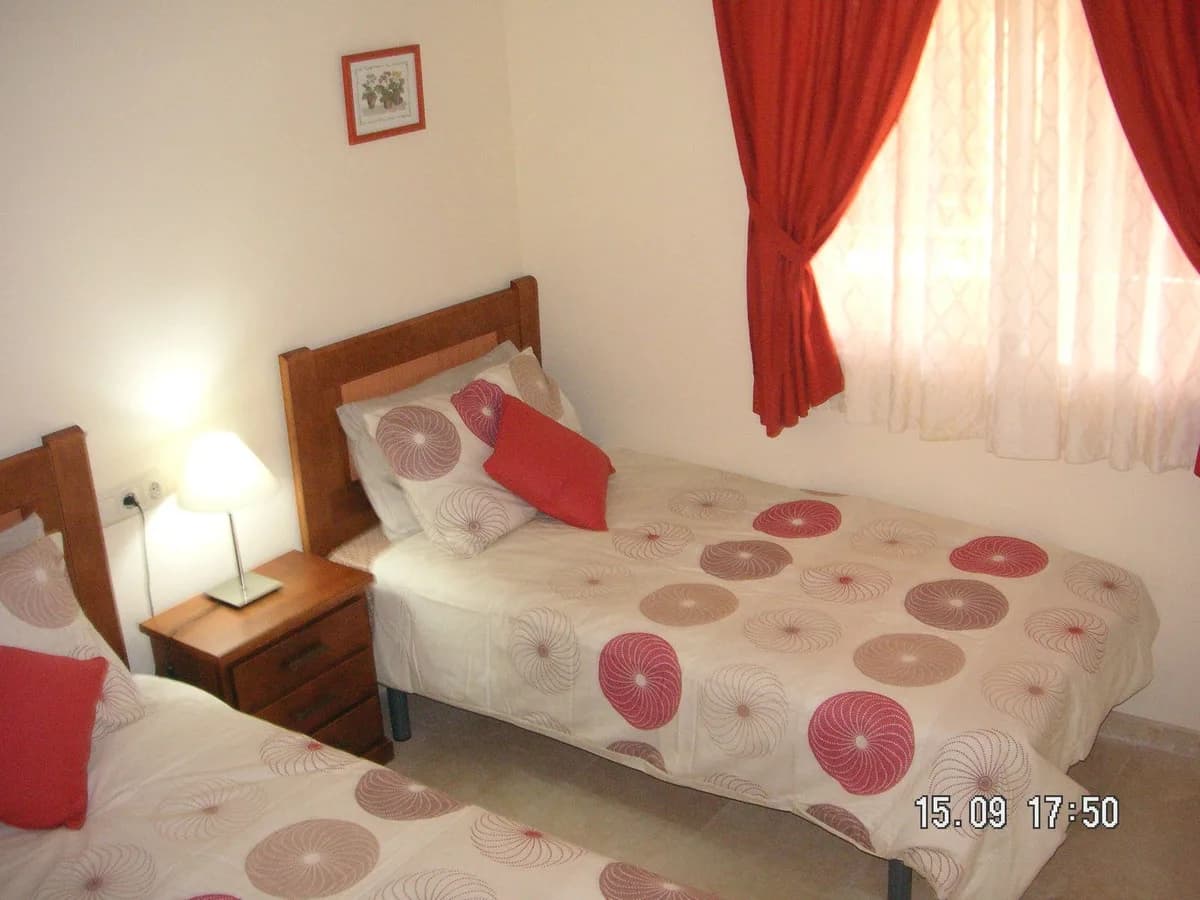 2 Bedroom Ground Floor Apartment for Sale in Elviria, Málaga - Image 8