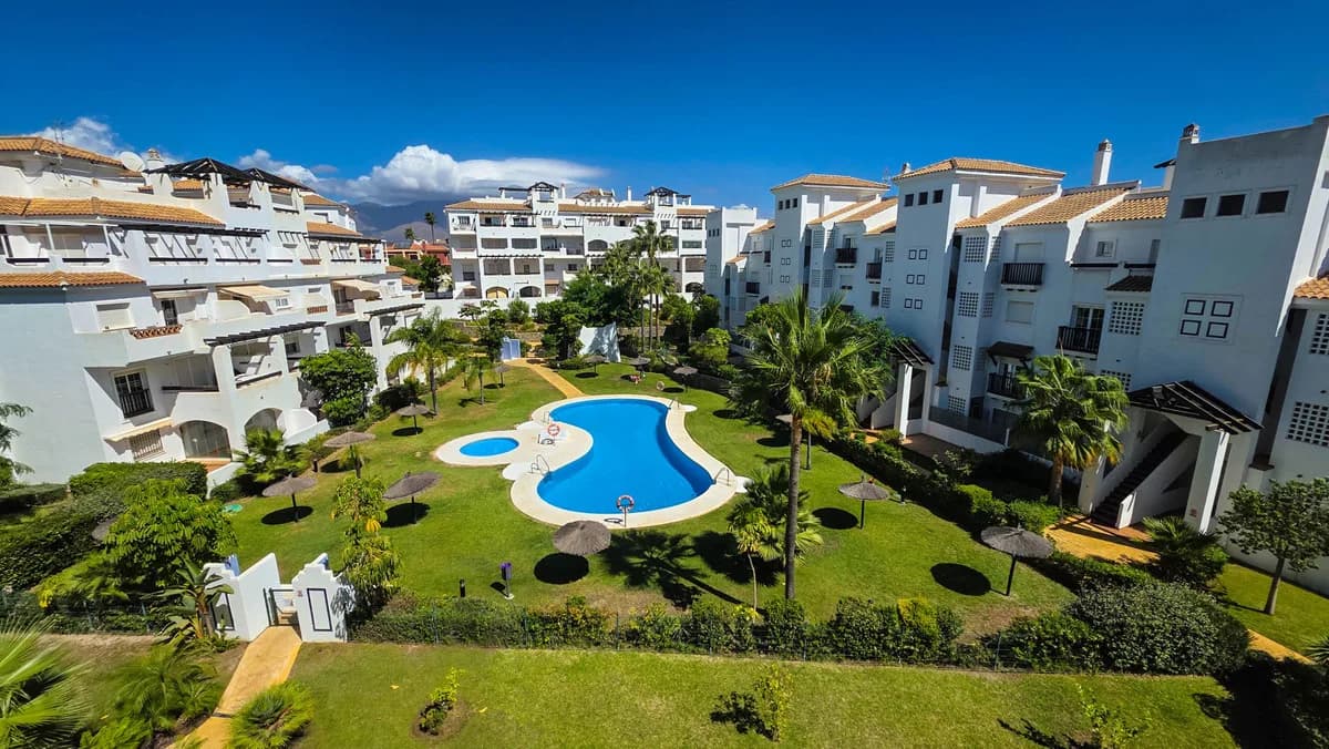 2 Bedroom Penthouse for Sale in San Luis de Sabinillas, Málaga