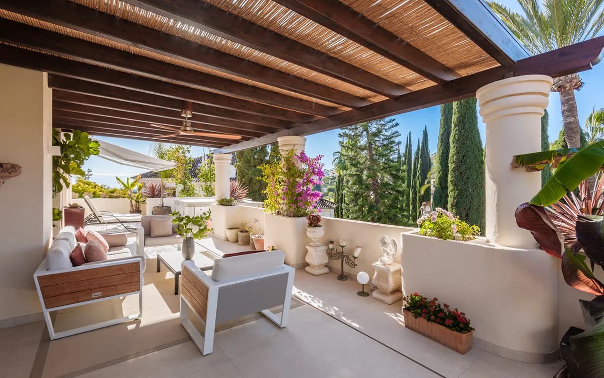 3 Bedroom Penthouse Duplex for Sale in Nueva Andalucía, Málaga