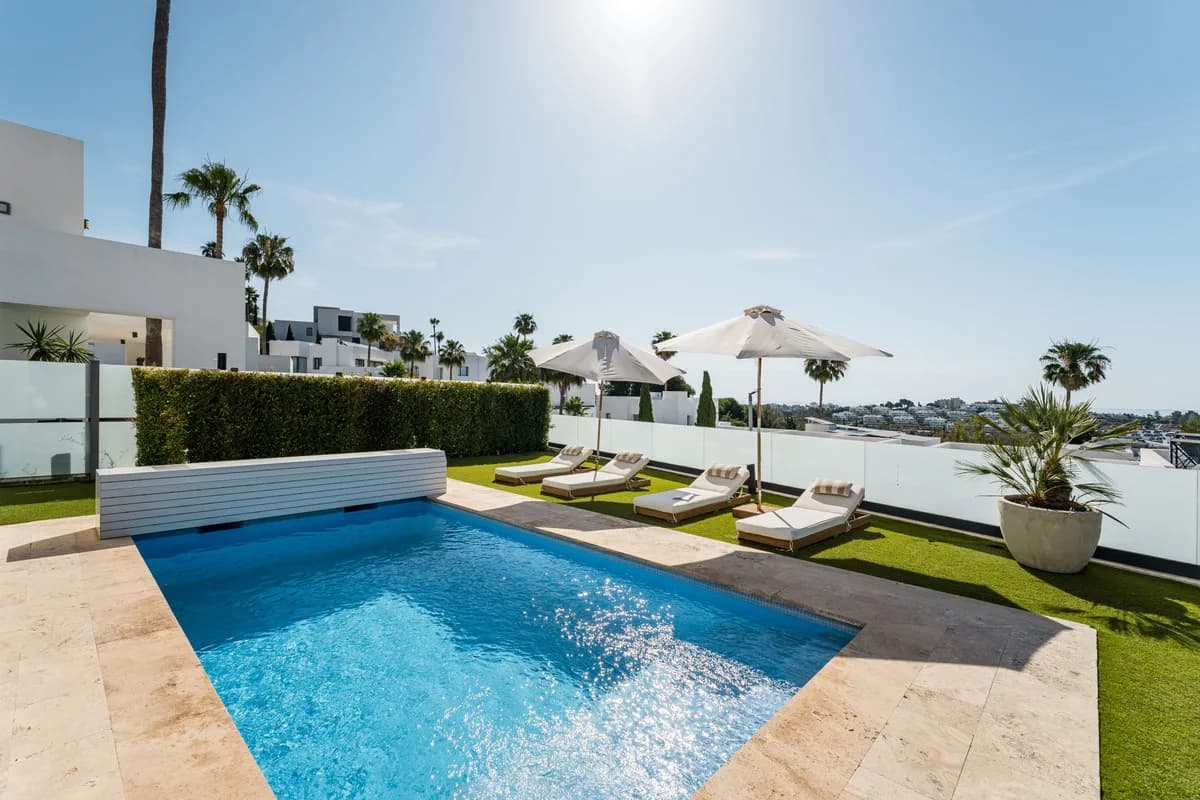 5 Bedroom Detached Villa for Sale in Benahavís, Málaga - Image 5