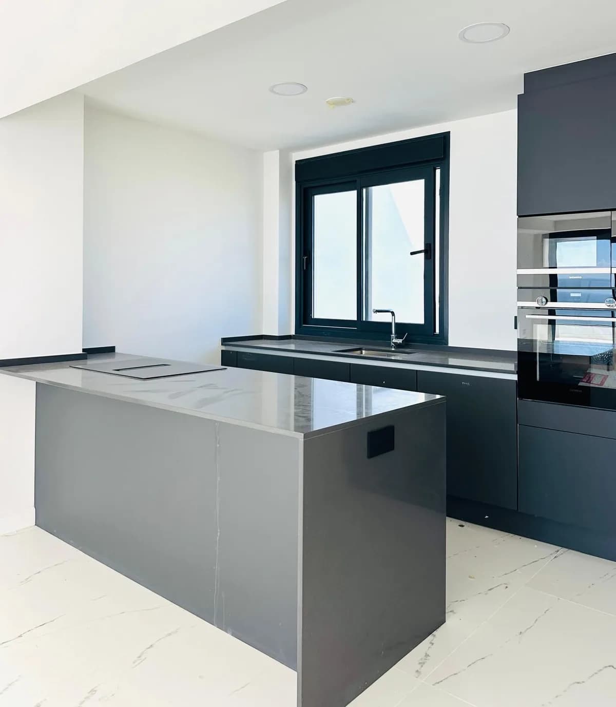 3 Bedroom Penthouse for Sale in Casares, Málaga - Image 9