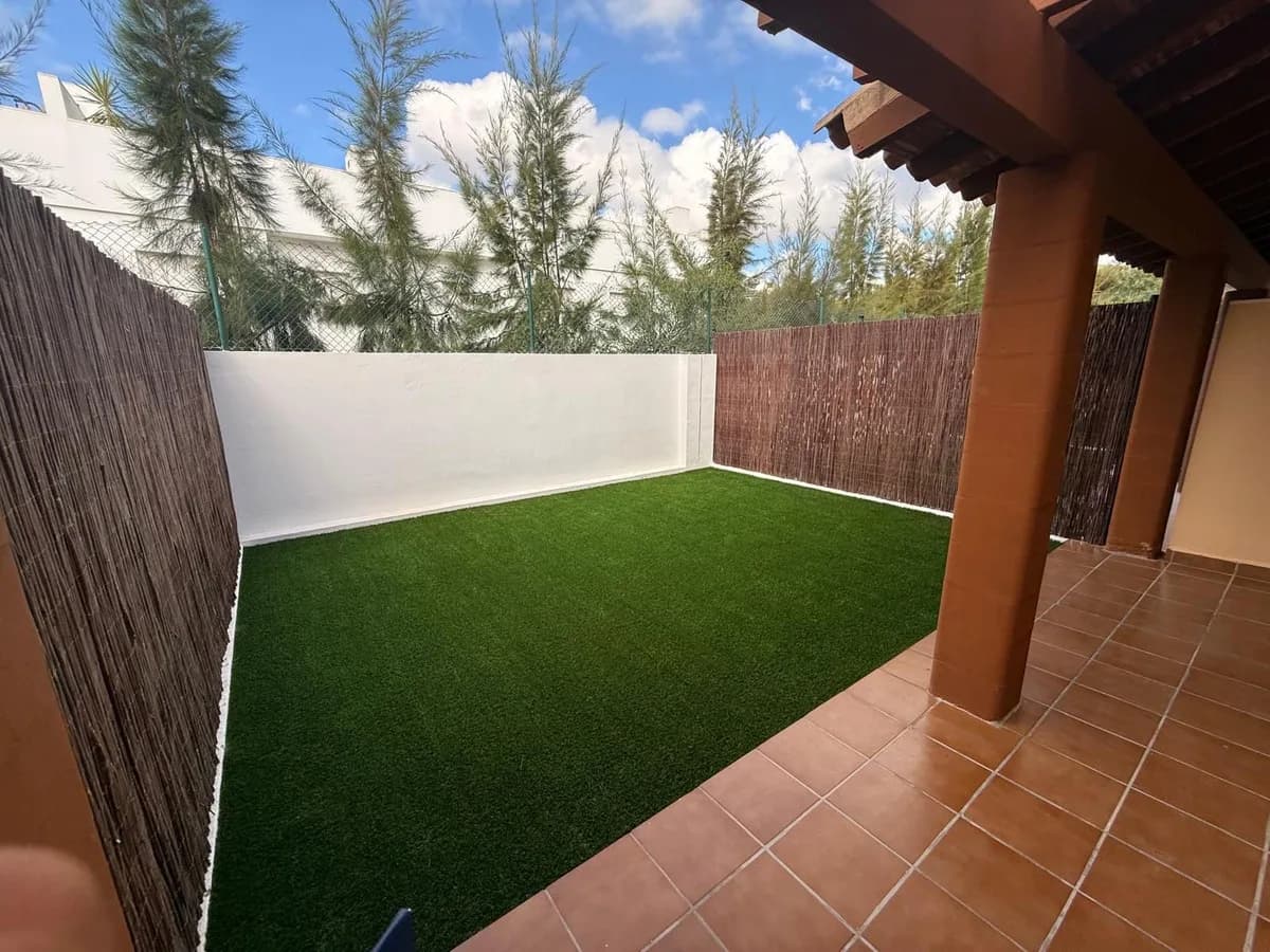 5 Bedroom Semi-Detached House for Sale in Calahonda, Málaga - Image 5