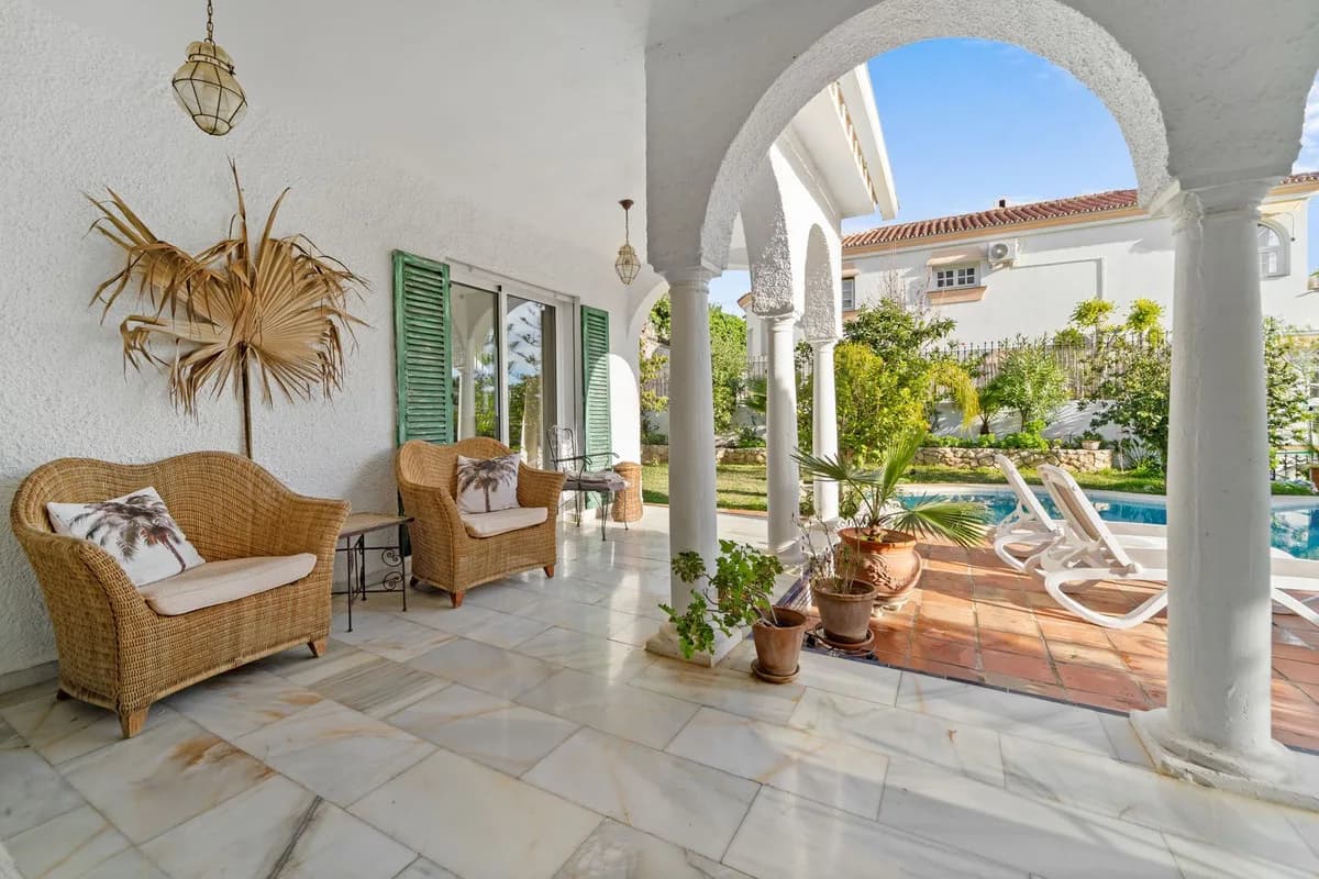 4 Bedroom Detached Villa for Sale in Mijas, Málaga - Image 2