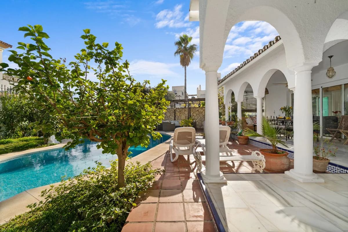 4 Bedroom Detached Villa for Sale in Mijas, Málaga - Image 9