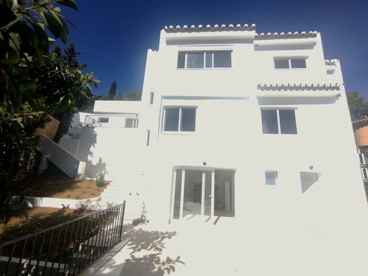 4 Bedroom Detached Villa for Sale in Campo Mijas, Málaga - Image 5