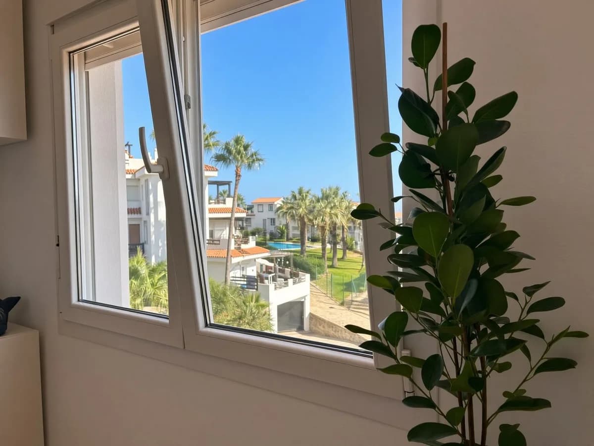 3 Bedroom Penthouse Duplex for Sale in La Duquesa, Málaga - Image 5