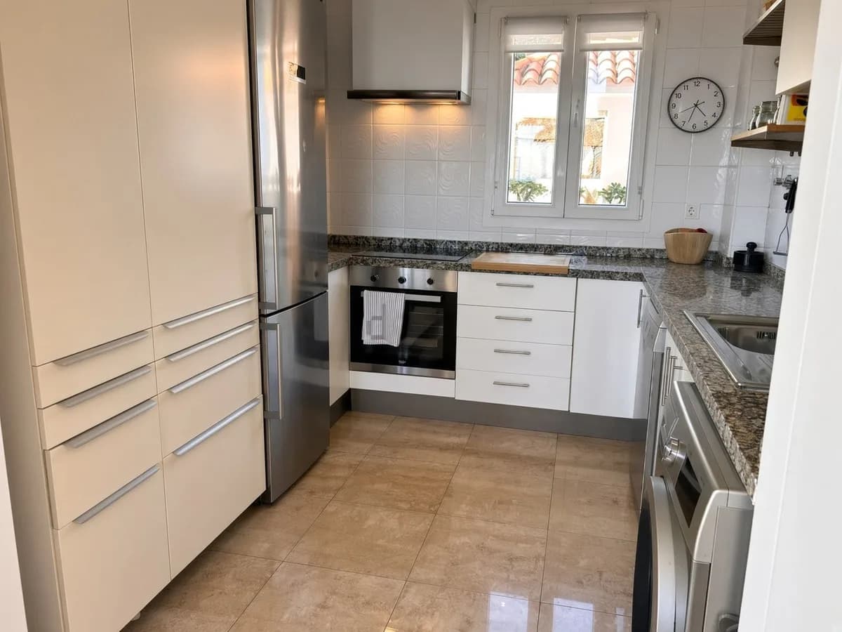 3 Bedroom Penthouse Duplex for Sale in La Duquesa, Málaga - Image 7