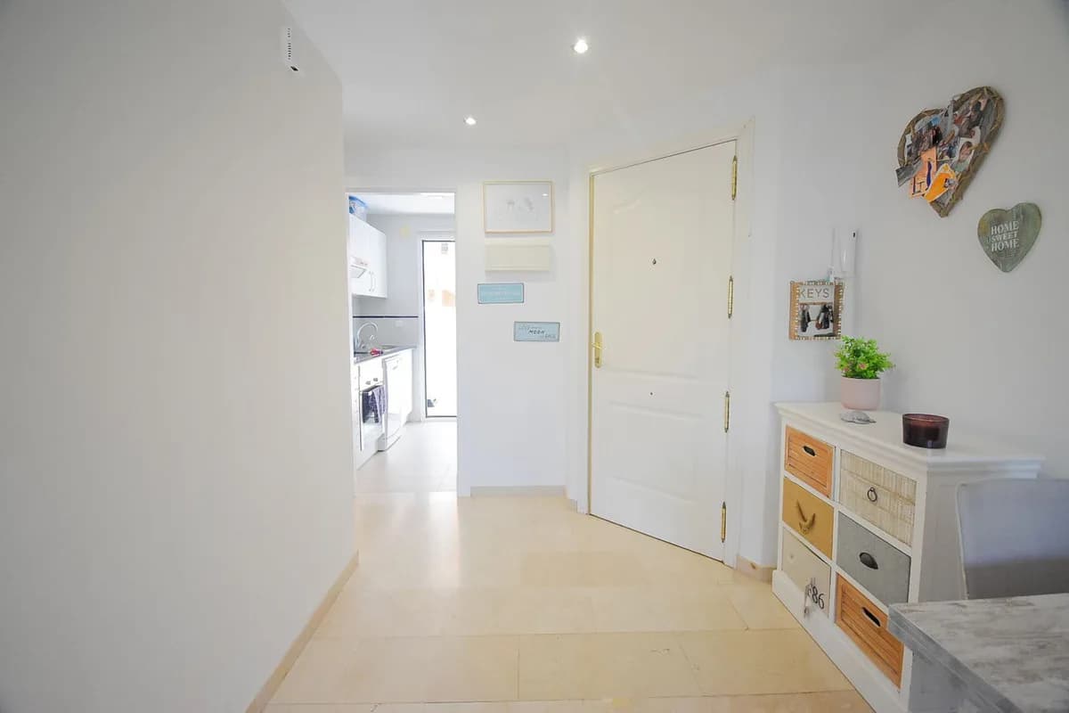 2 Bedroom Ground Floor Apartment for Sale in Riviera del Sol, Málaga - Image 7