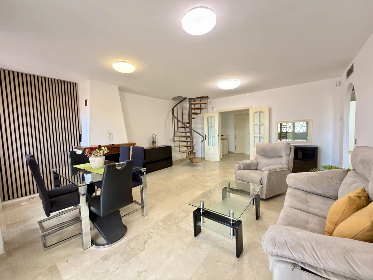 3 Bedroom Penthouse Duplex for Sale in El Faro, Málaga - Image 3