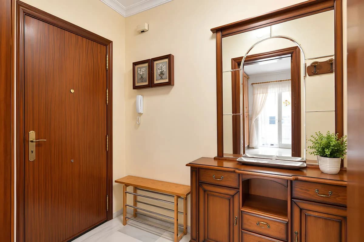 3 Bedroom Middle Floor Apartment for Sale in Fuengirola, Málaga - Image 8