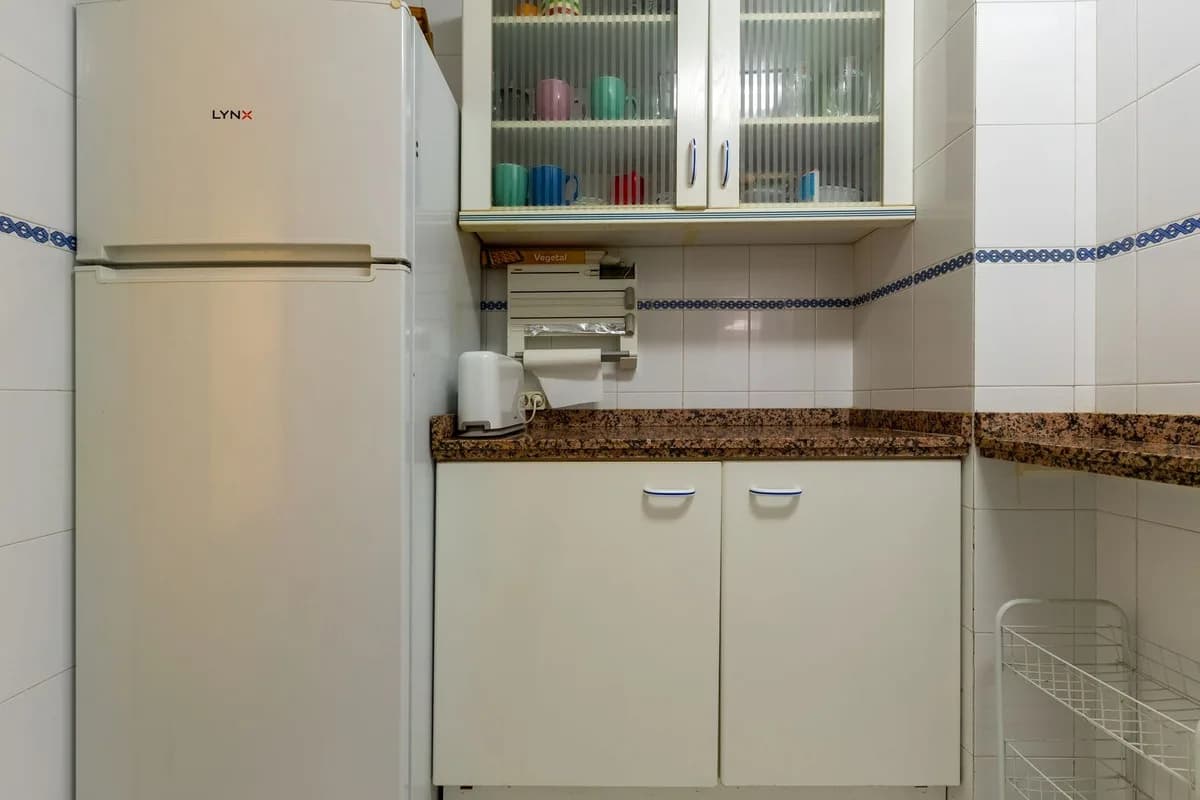 2 Bedroom Middle Floor Apartment for Sale in Fuengirola, Málaga - Image 9