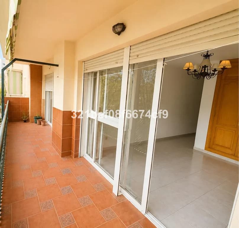 4 Bedroom Ground Floor Apartment for Sale in Estepona, Málaga - Image 2