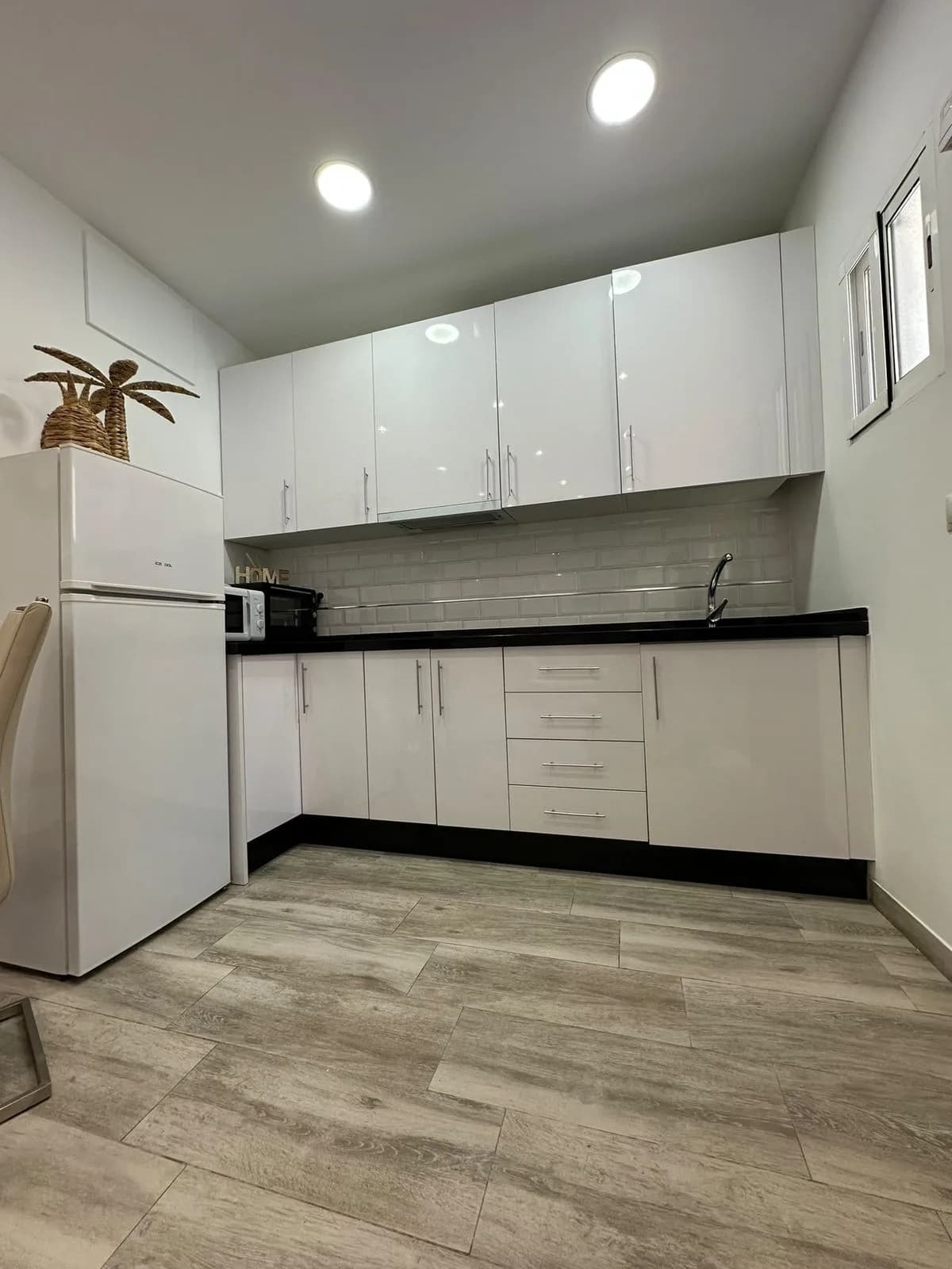 2 Bedroom Ground Floor Apartment for Sale in Fuengirola, Málaga