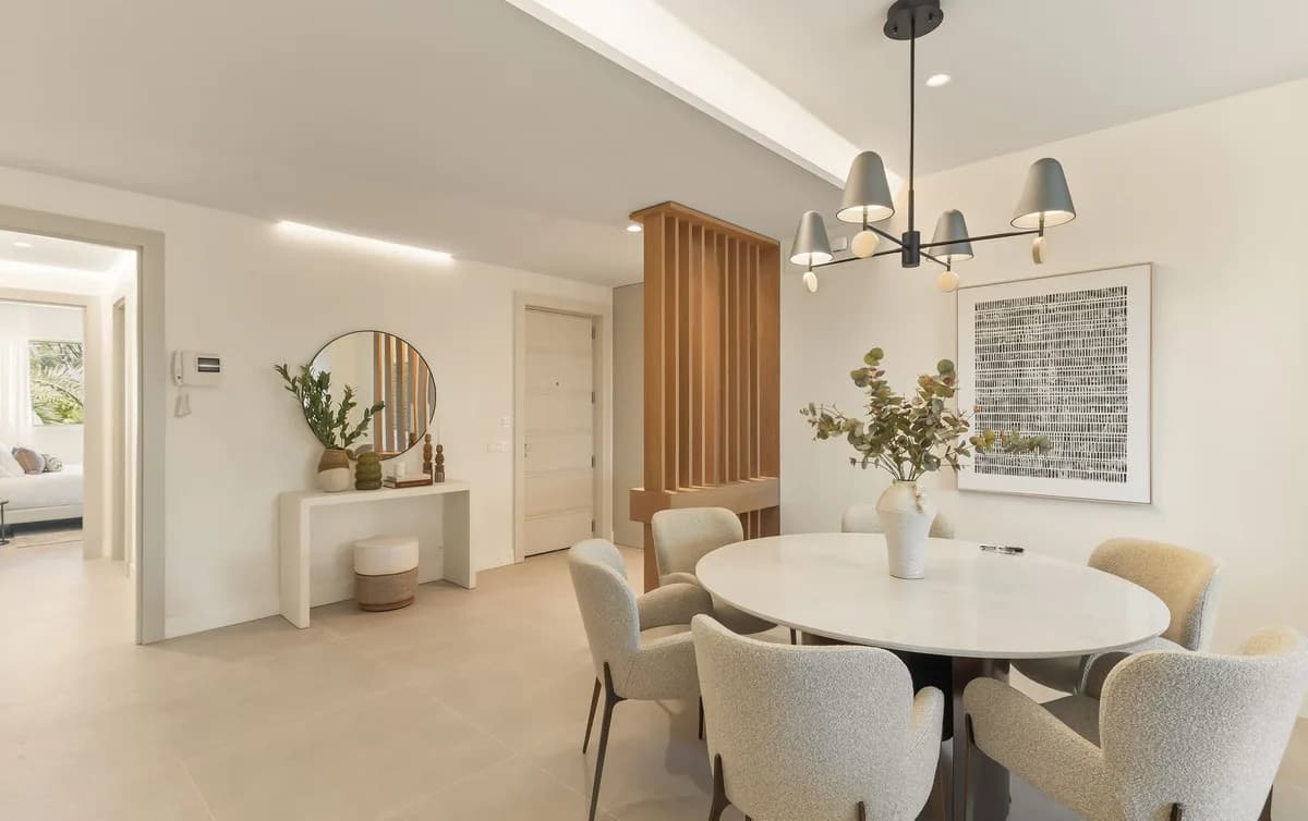 3 Bedroom Middle Floor Apartment for Sale in The Golden Mile, Málaga - Image 7