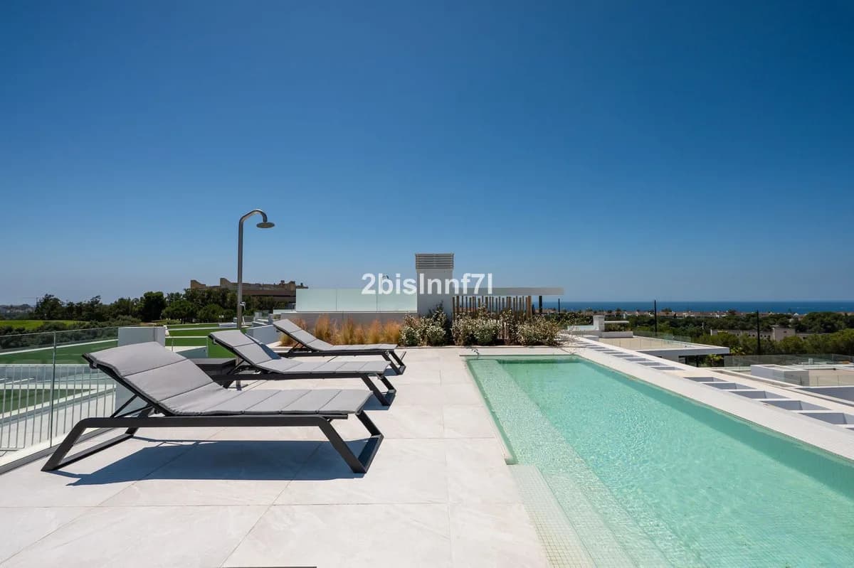4 Bedroom Penthouse for Sale in Santa Clara, Málaga
