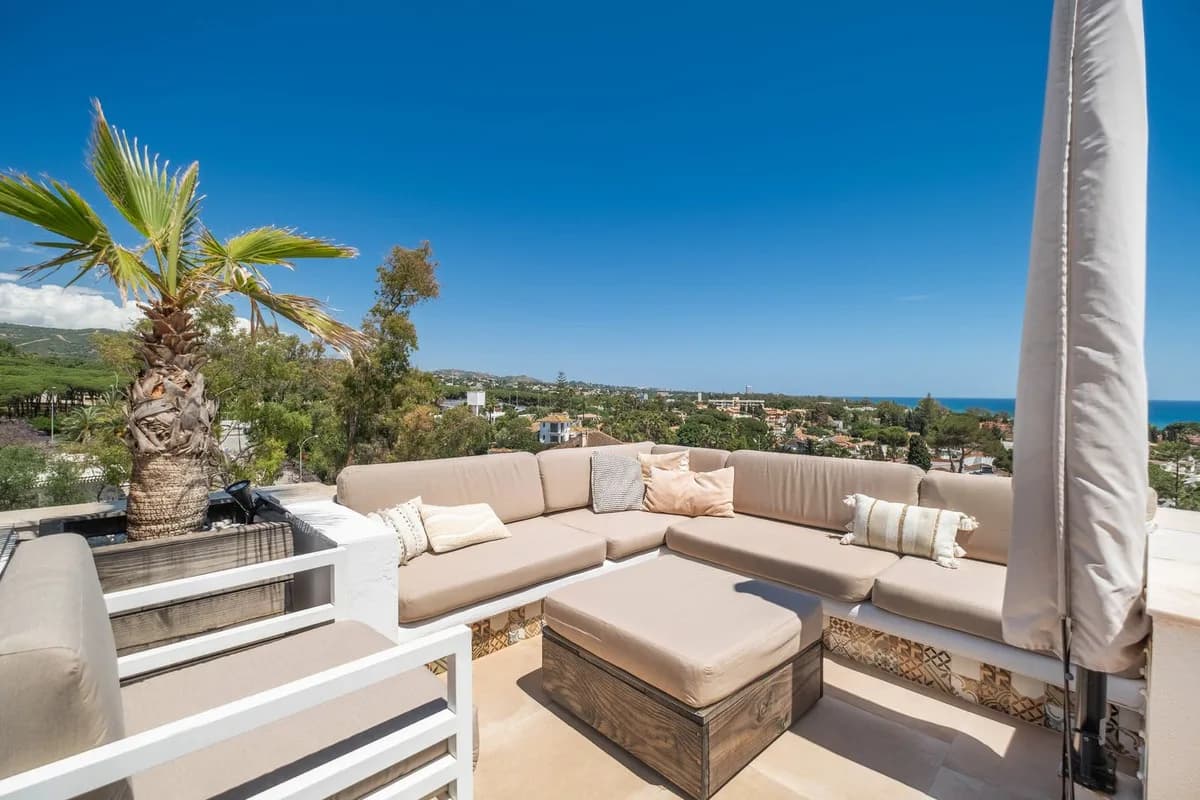 2 Bedroom Penthouse Duplex for Sale in Costabella, Málaga