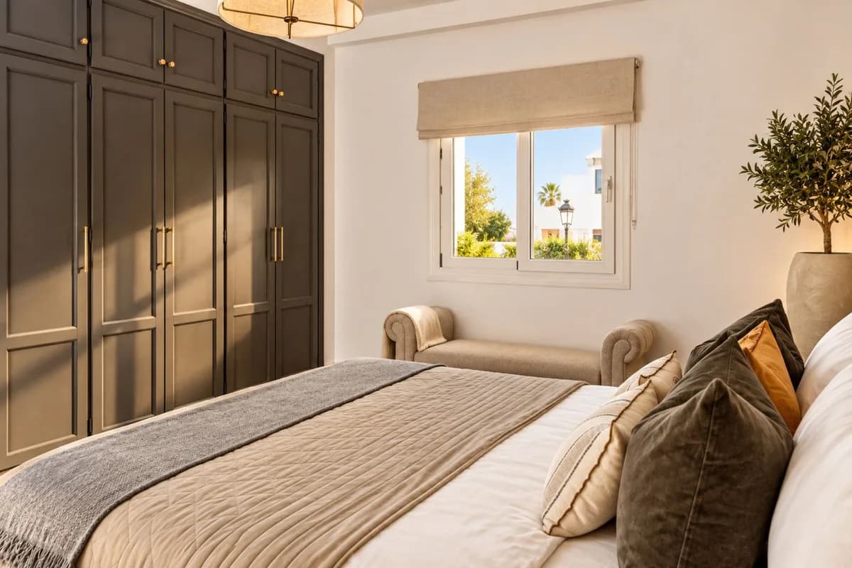 5 Bedroom Detached Villa for Sale in Benahavís, Málaga - Image 6