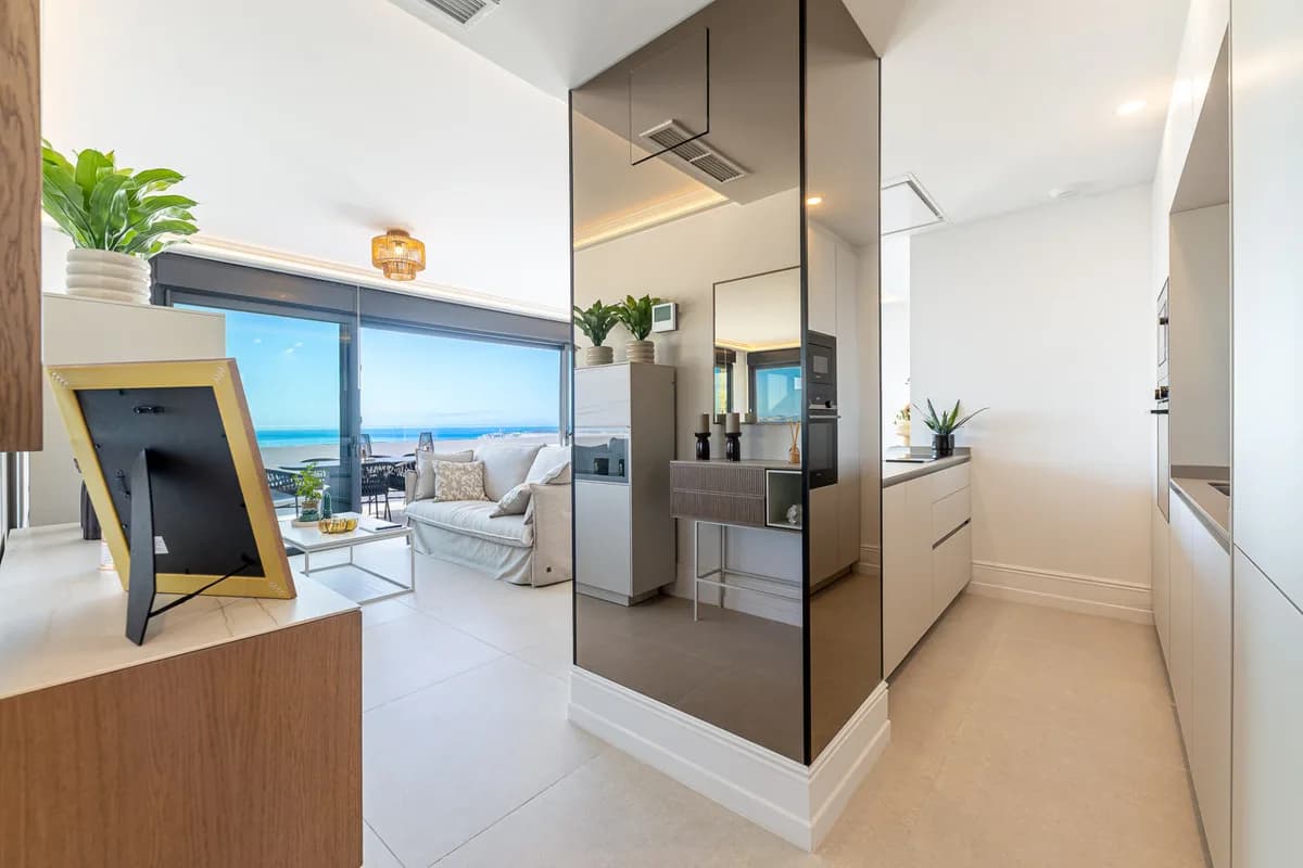 2 Bedroom Penthouse for Sale in Fuengirola, Málaga - Image 2