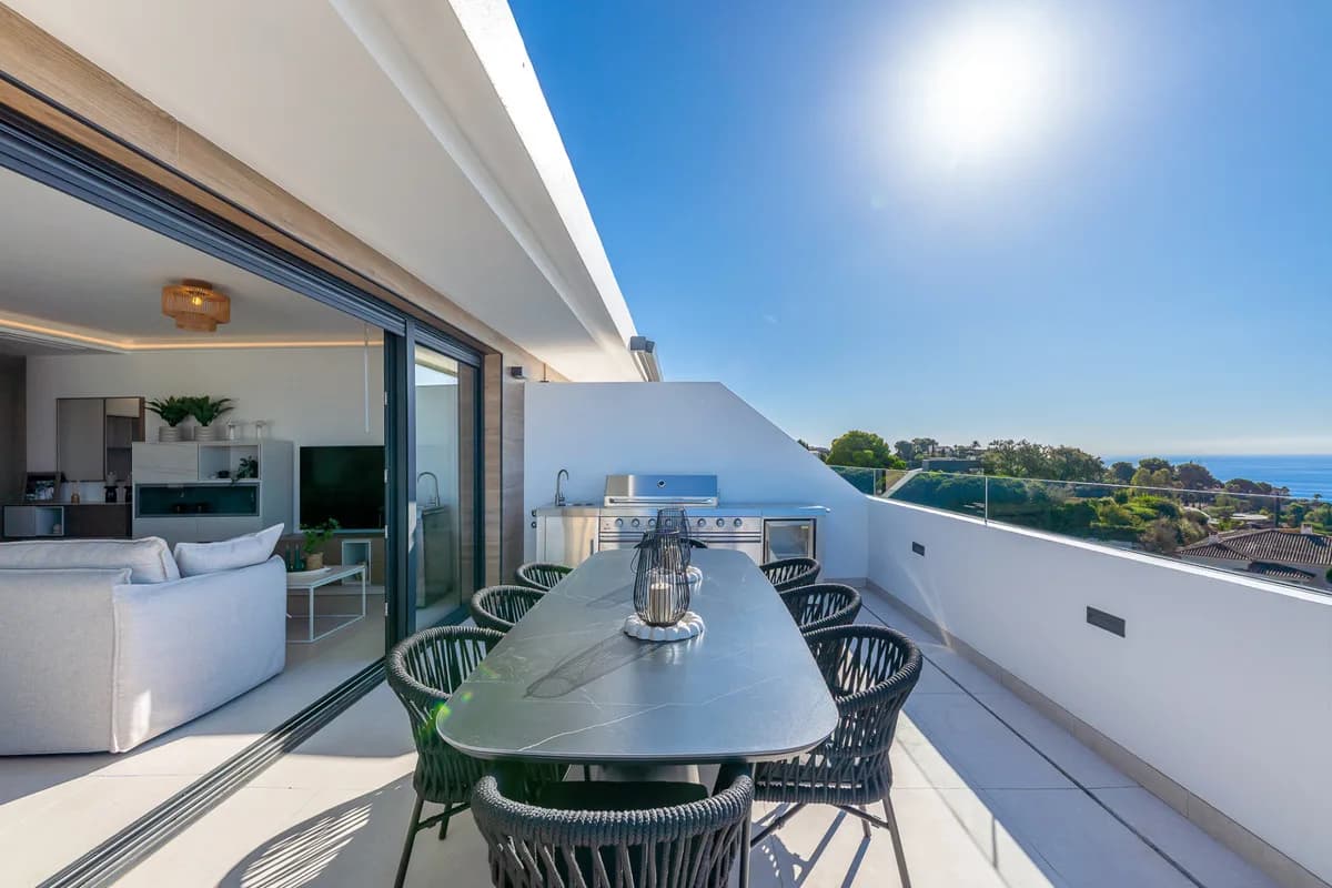 2 Bedroom Penthouse for Sale in Fuengirola, Málaga - Image 6