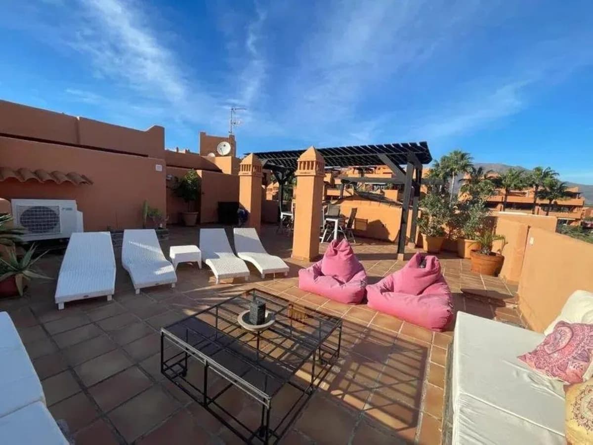 3 Bedroom Penthouse for Sale in Estepona, Málaga - Image 3