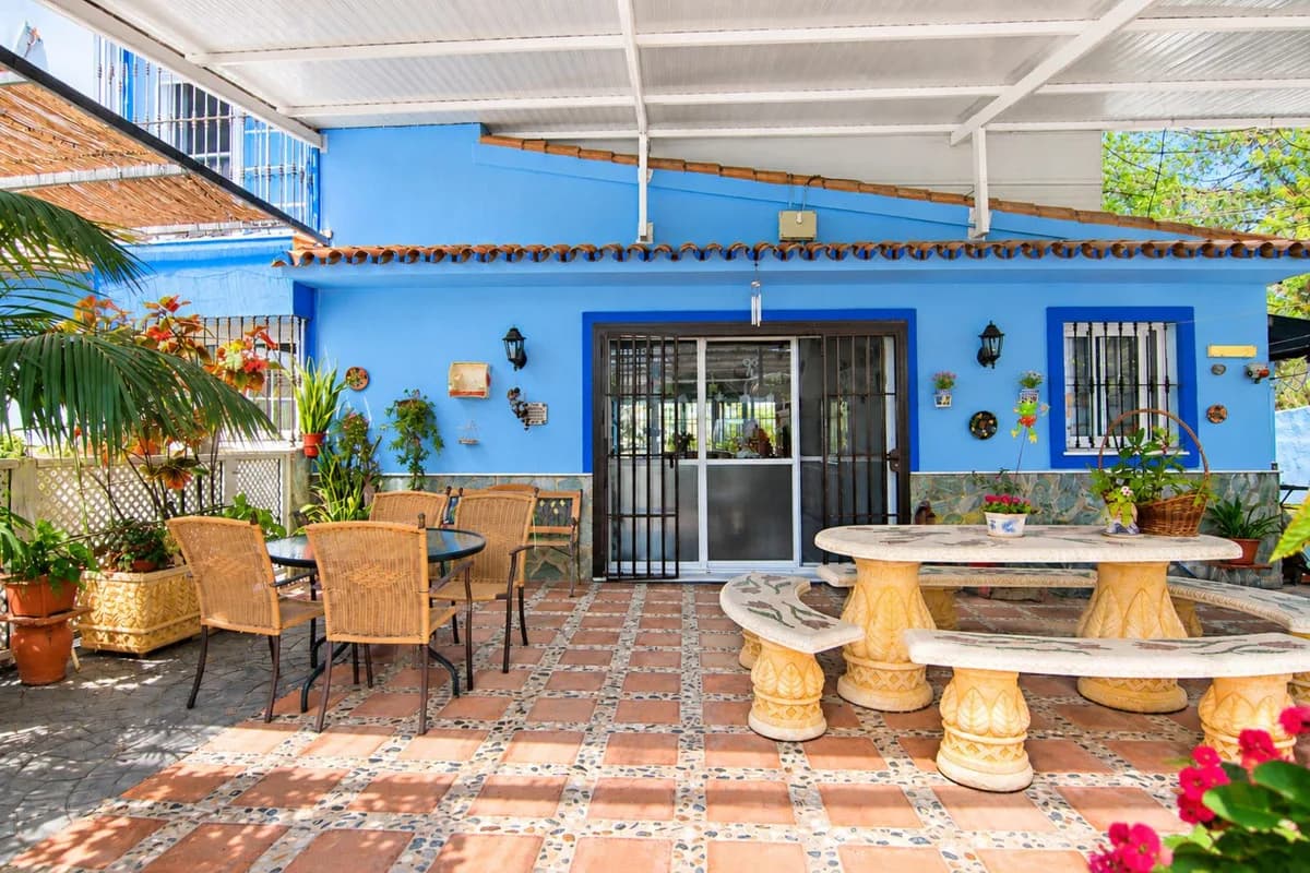 4 Bedroom Detached Villa for Sale in Coín, Málaga - Image 8